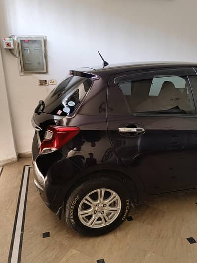 Toyota Vitz 2015