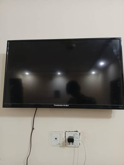 changhong Ruba ( 32inch with android box)