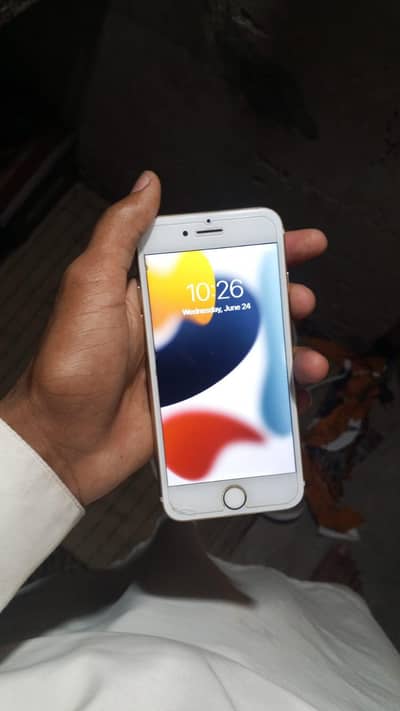 Apple iPhone 7