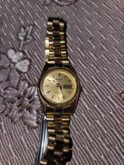 Seiko 5 automatic. Only serious buyers contact