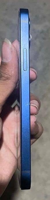 Apple iPhone 12 2
