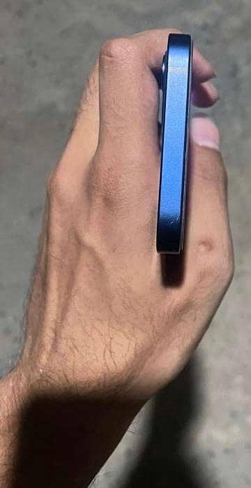 Apple iPhone 12 3