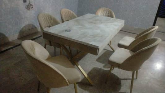 six seater dinning table brand new condition