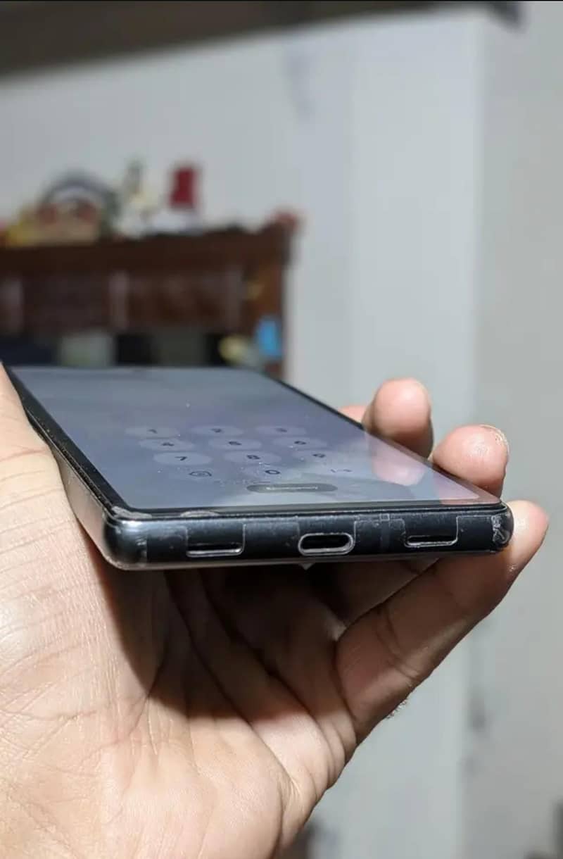 Google Pixel 7a 4