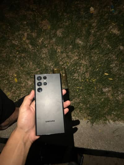 Samsung Mobile S22 Ultra slightly used condition 10/9