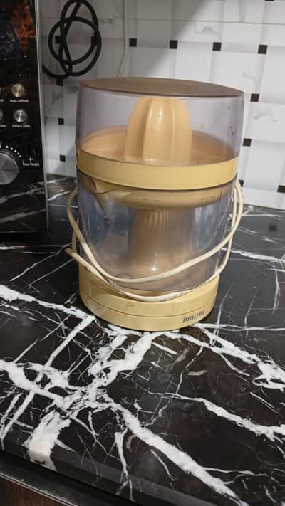 2 Original Juicers for Sale – Panasonic & Philips | Only Rs. 7000