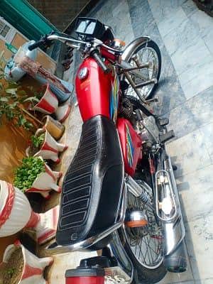 Honda 125 CG urgent for sale 2018 model Lahore number /03092215594