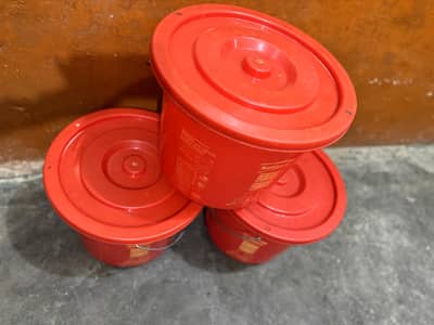 Empty Buckets