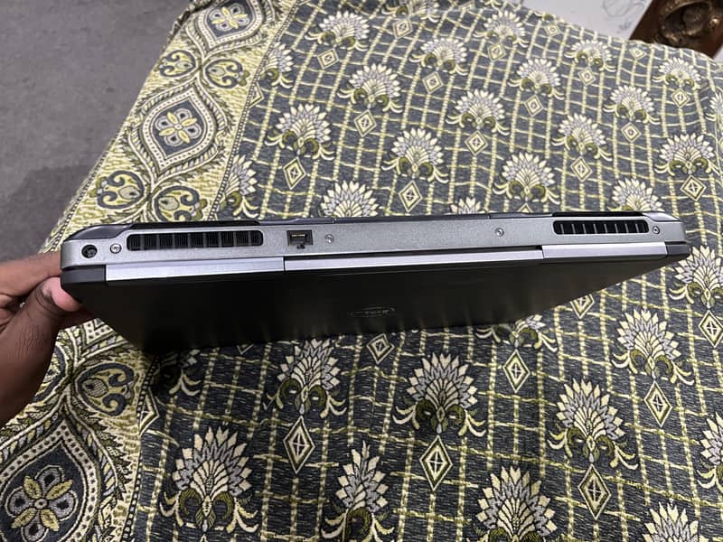 Dell model 7710 3