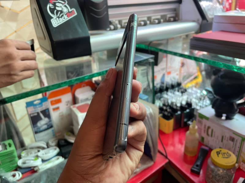 Google Pixel 7a 4