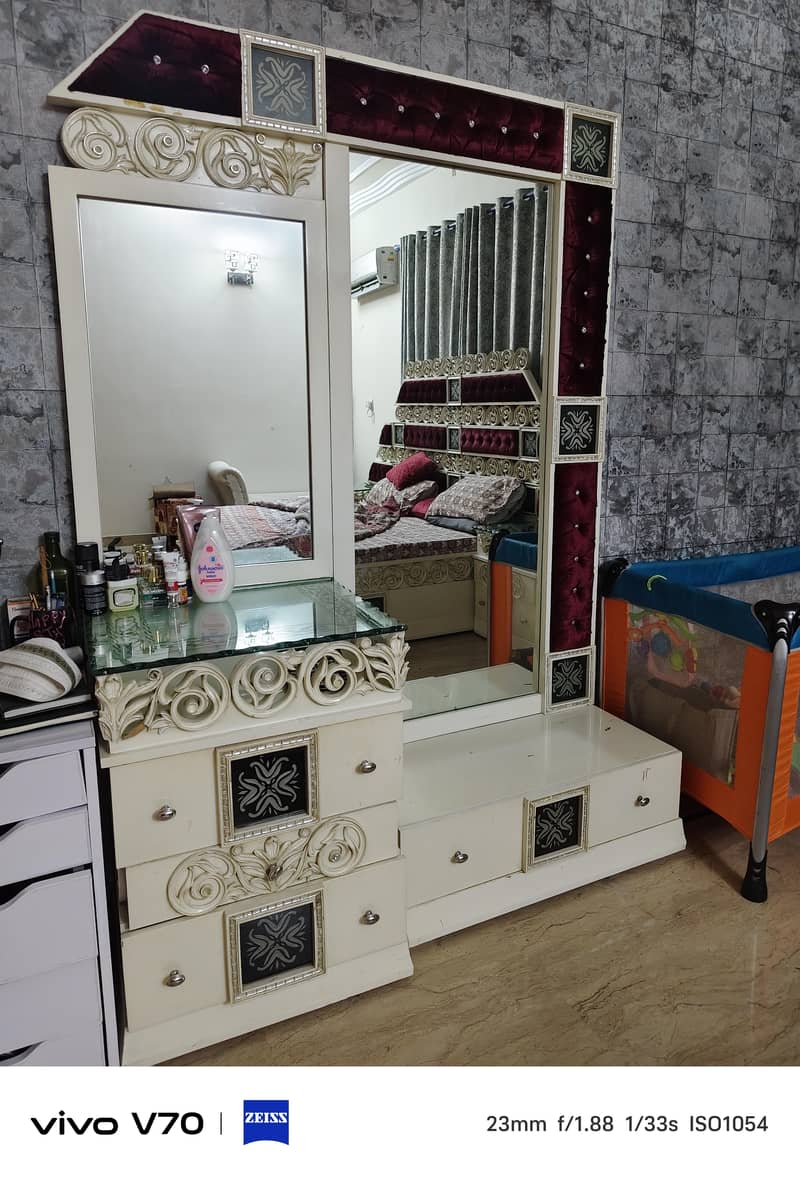 King Size Bed 2