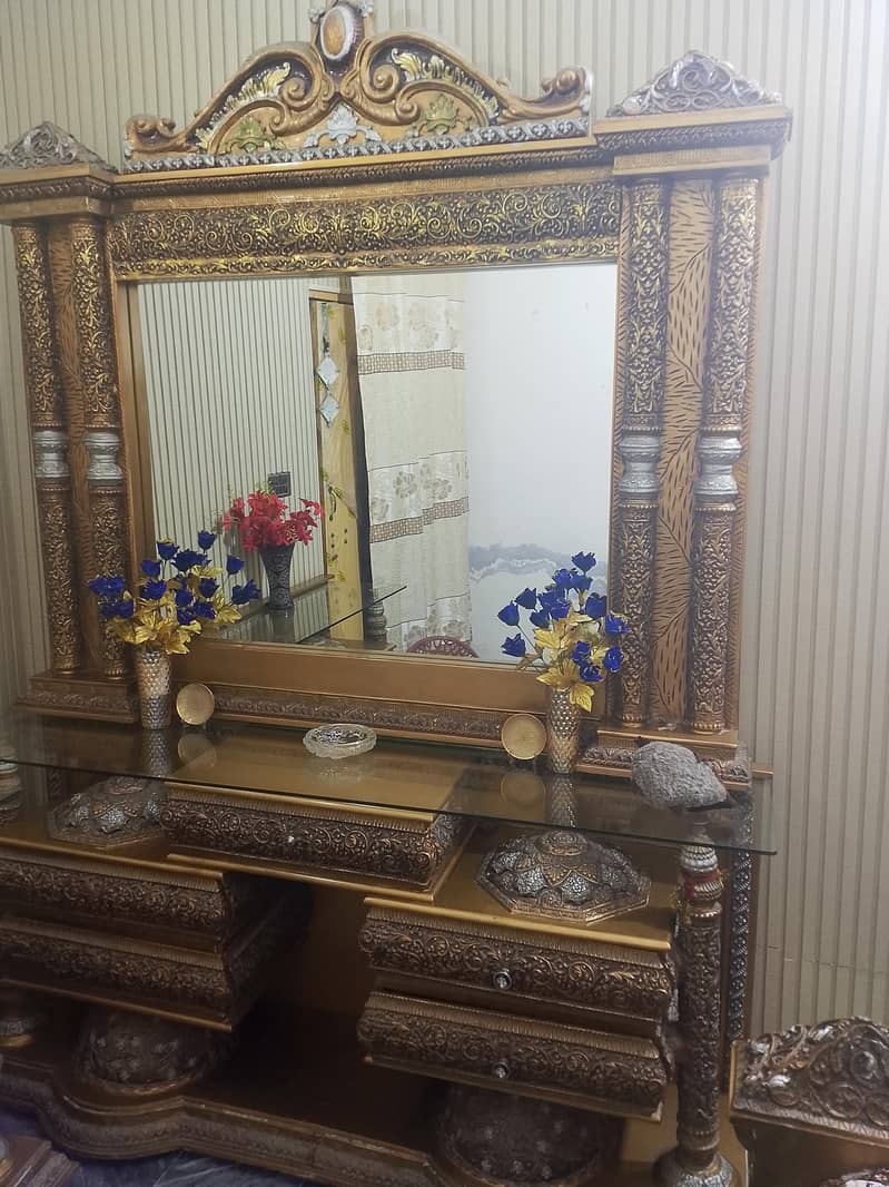 dressing with miror 0