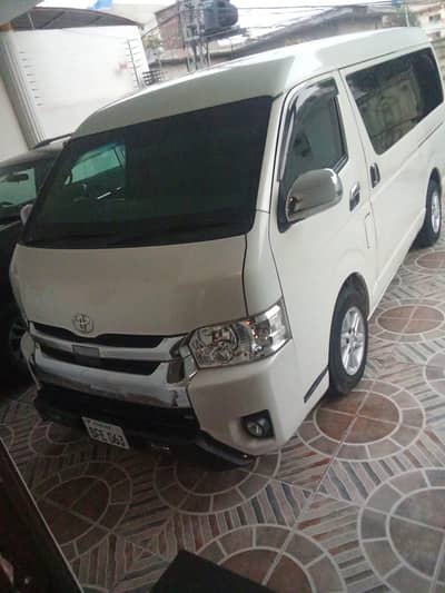 Toyota hiace grand cabin 2020