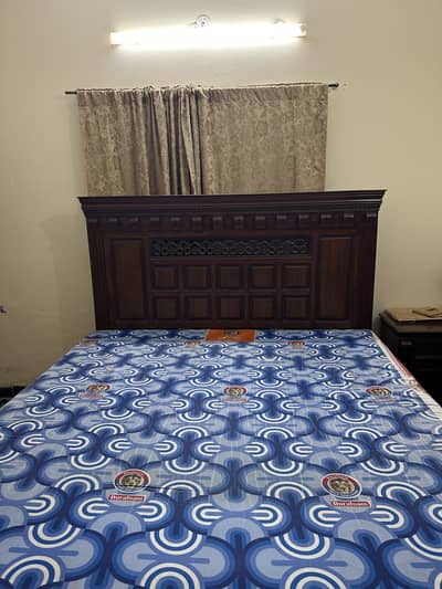 King size bed