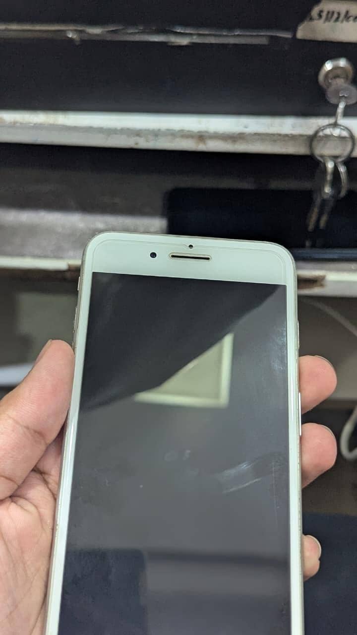 Apple iPhone 7 Plus 3