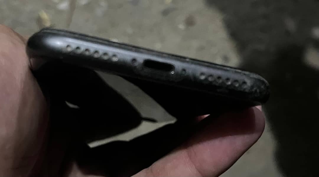 Apple iPhone 8 0