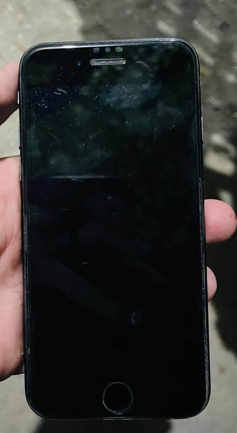 Apple iPhone 8 5