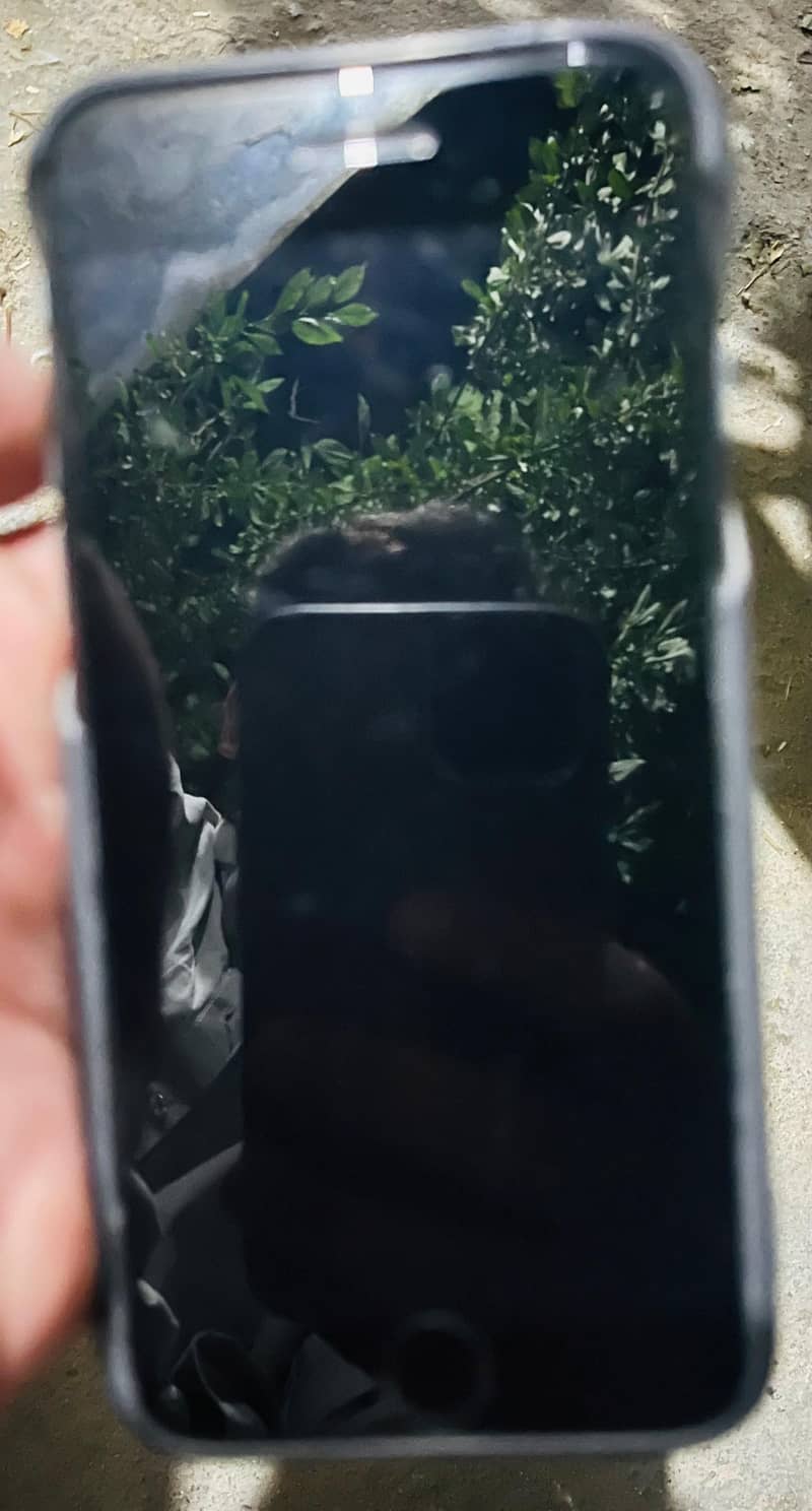 Apple iPhone 8 6