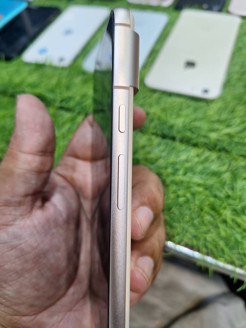 Google Pixel 8 2