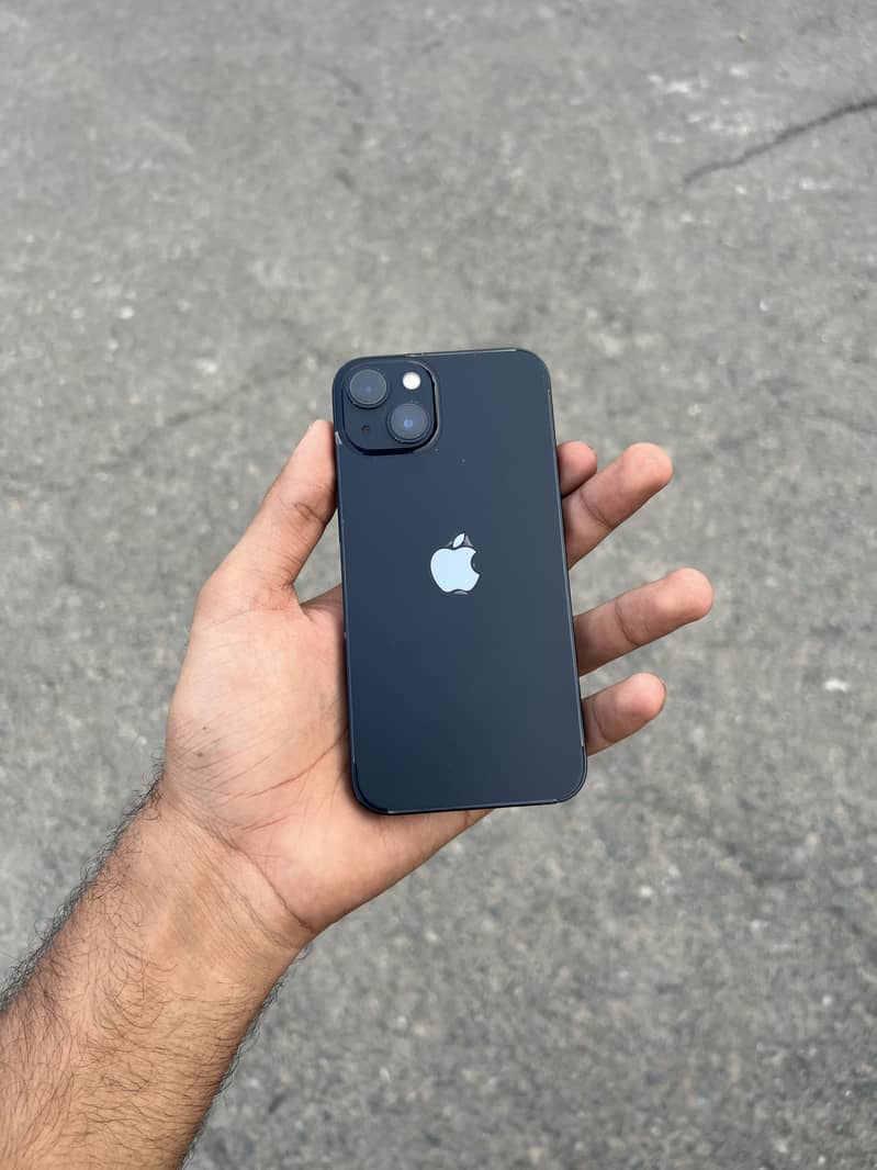 Apple iPhone 13 1