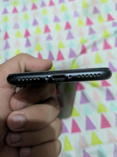 Apple iPhone 7
