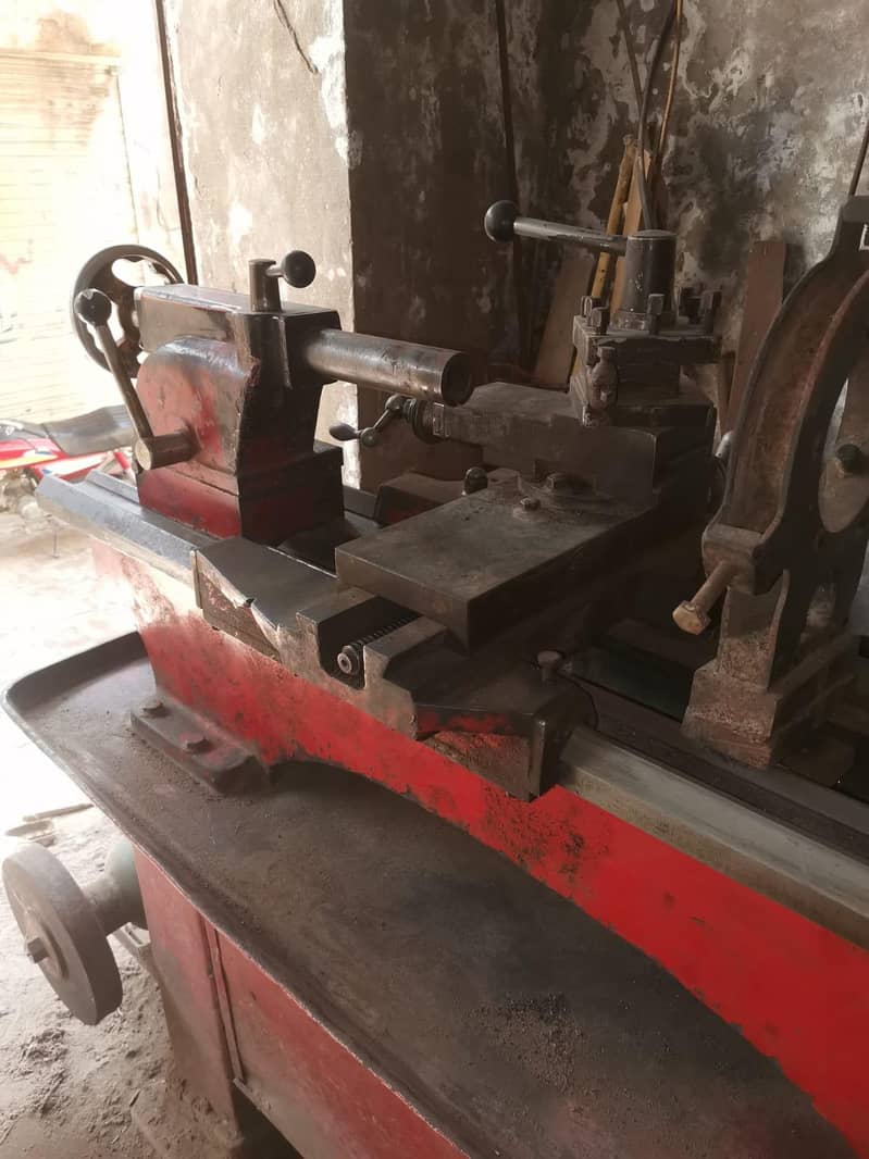 lathe machine 0