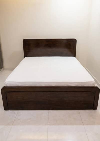 Double bed /  king size bed / wooden bed