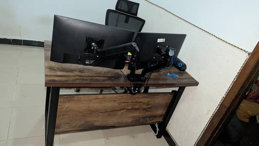 ​(Premium Full Setup for Trading, Freelancing, and Professional Work)