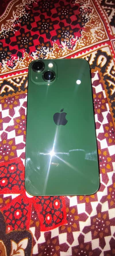 Apple iPhone 13