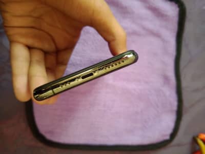 Apple iPhone XS