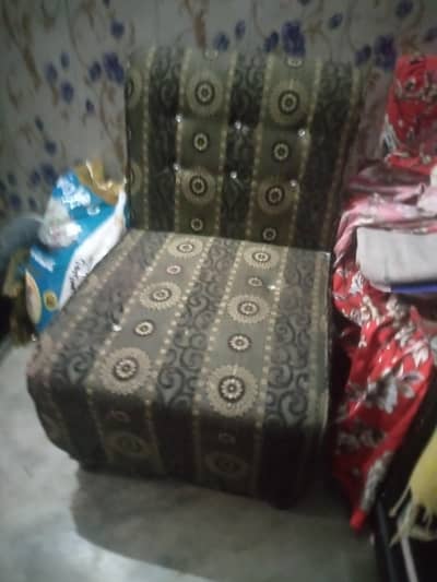 setty chairs