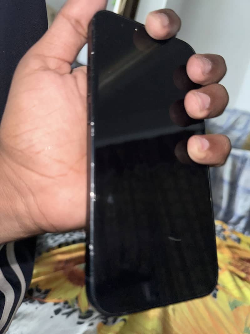 Apple iPhone 13 7