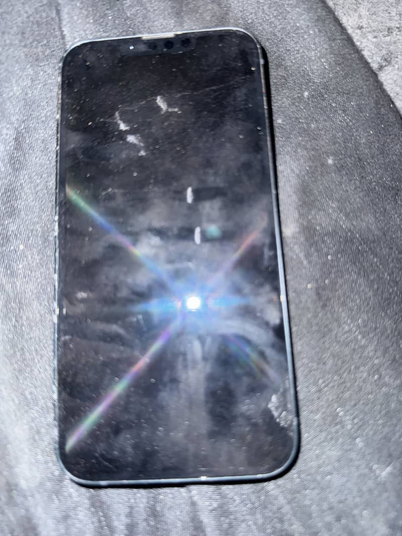 Apple iPhone 13 10
