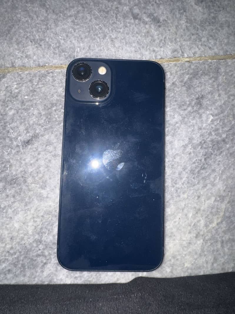 Apple iPhone 13 11