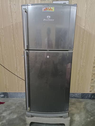 Dawlance refrigerator 10 year used