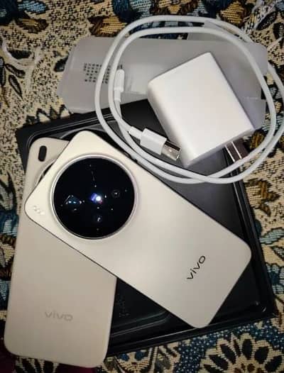 vivo x 300pro 512 gb with Full Box urgent sale please call me