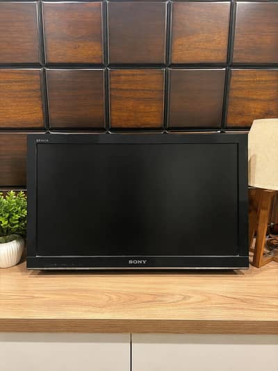 Sony Bravia 24'inch Original made in japan