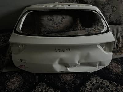 kia stonic trunk accidental