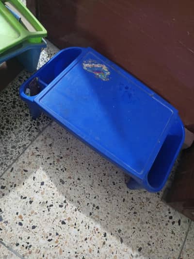 plastic study table