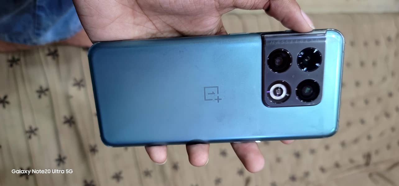 One Plus 10 Pro 1