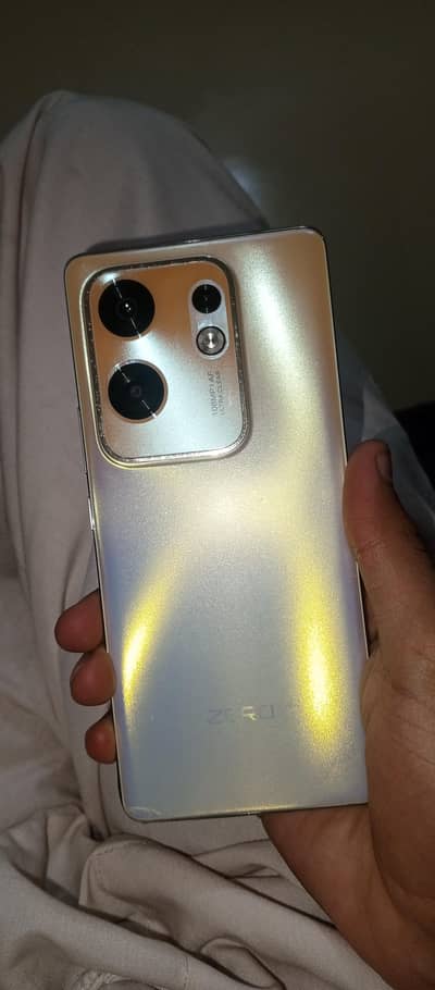 Infinix Zero 30
