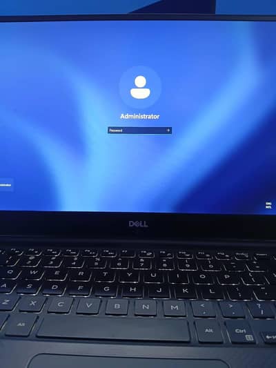 DELL XPS 9670 CORE I7 8TH GEN