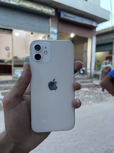 Apple iPhone 12