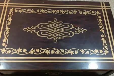 center table good condition
