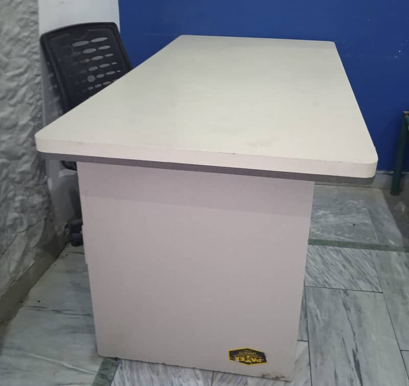 Office table 1