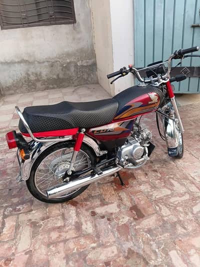 cd 70 like brand new only 3300km driven