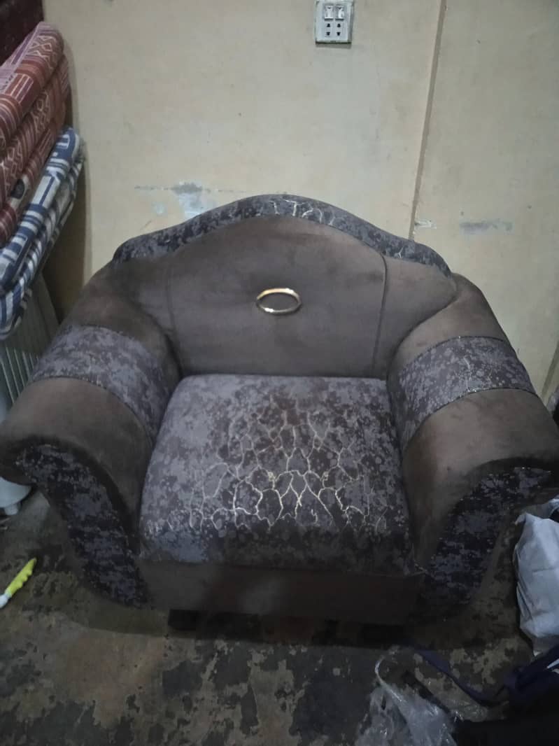 5 seated sofa set 3