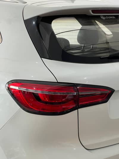 MG HS 2021