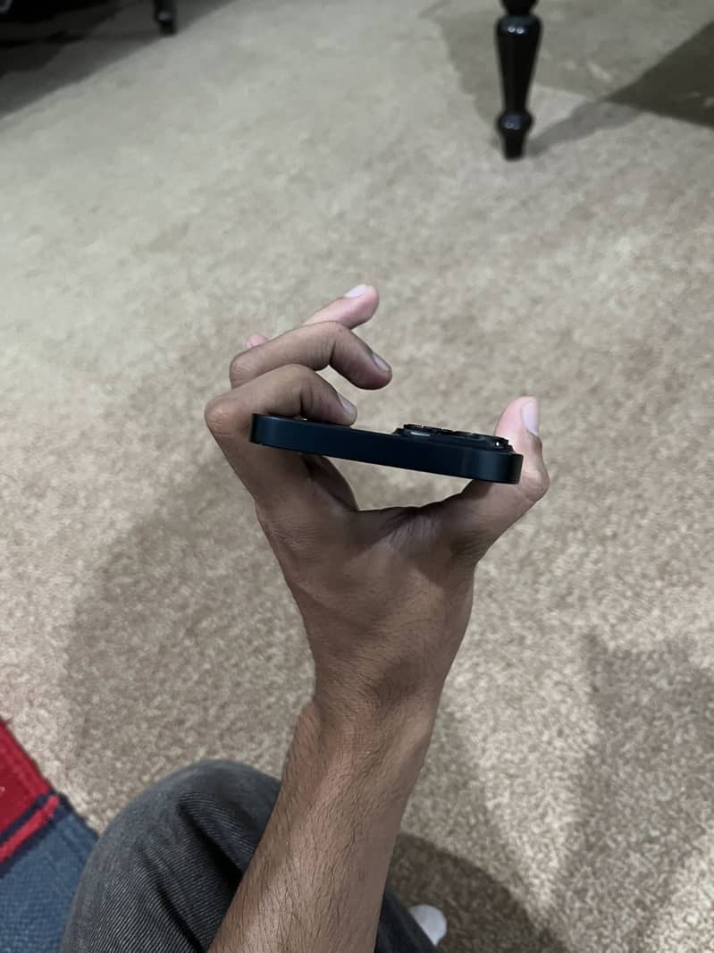 Apple iPhone 14 5