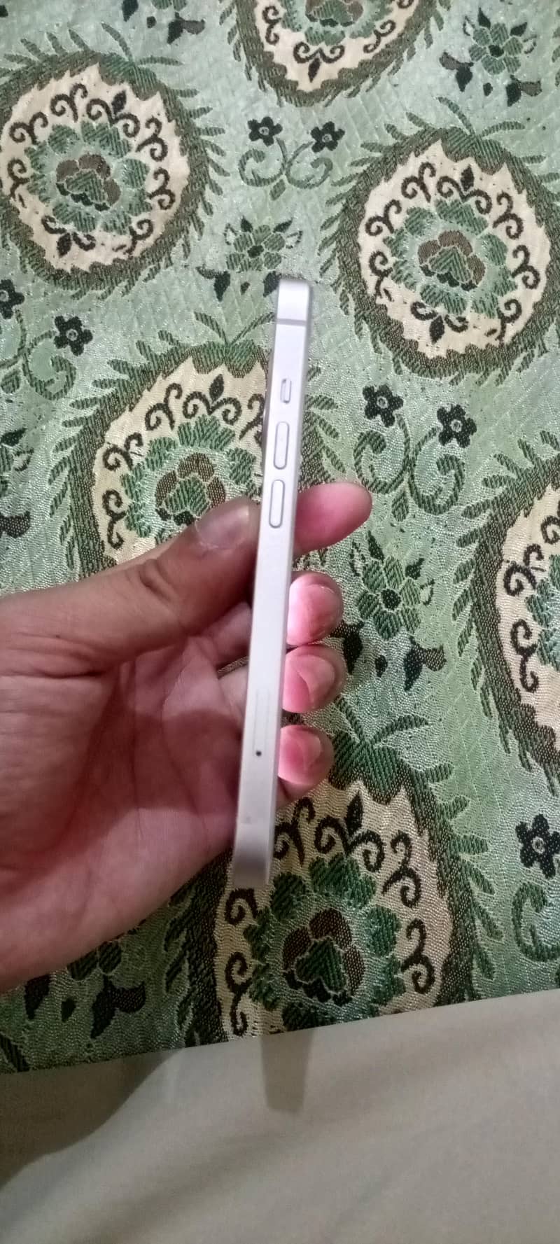 iPhone 13 2